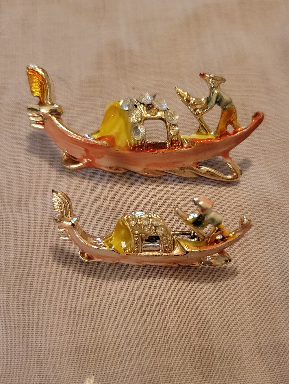 Vintage Gondola Brooch Set